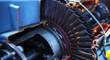 Cutaway view of a jet turbine engine